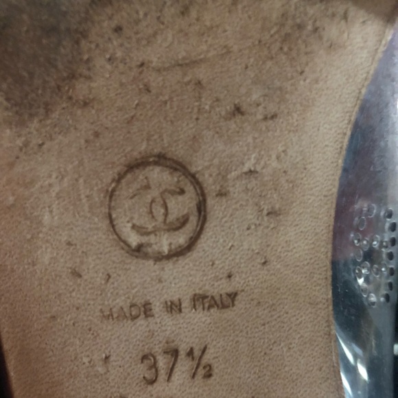 CHANEL CLEAR SLIP ON FLATS - Picture 6 of 7